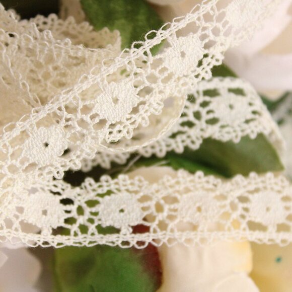 Vintage Lace Trim, Ivory Crochet, .75" Two Yards - Picture 1 of 10